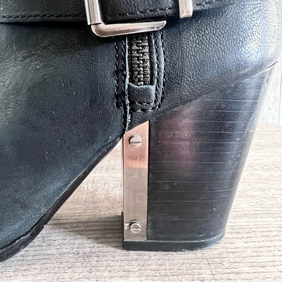 Vince Camuto Leather Moto Western Ankle Boot Size 7 - Picture 2 of 9